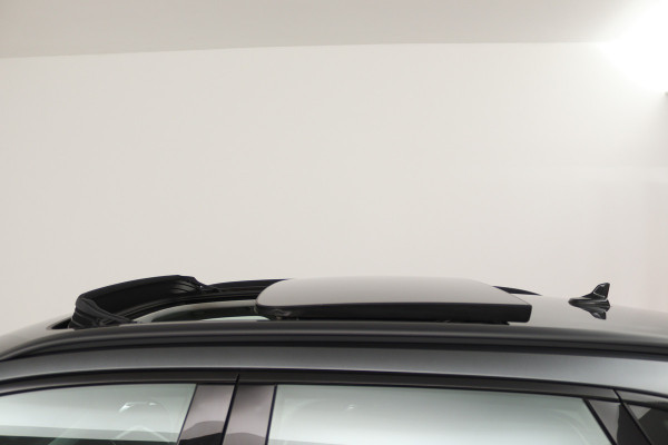 Audi Q3 35 TFSI S Line Pro Line S (PANORAMADAK, SFEERVERLICHTING, CAMERA, STOELVERWARMING, CRUISE CONTROL ADAPTIEF)