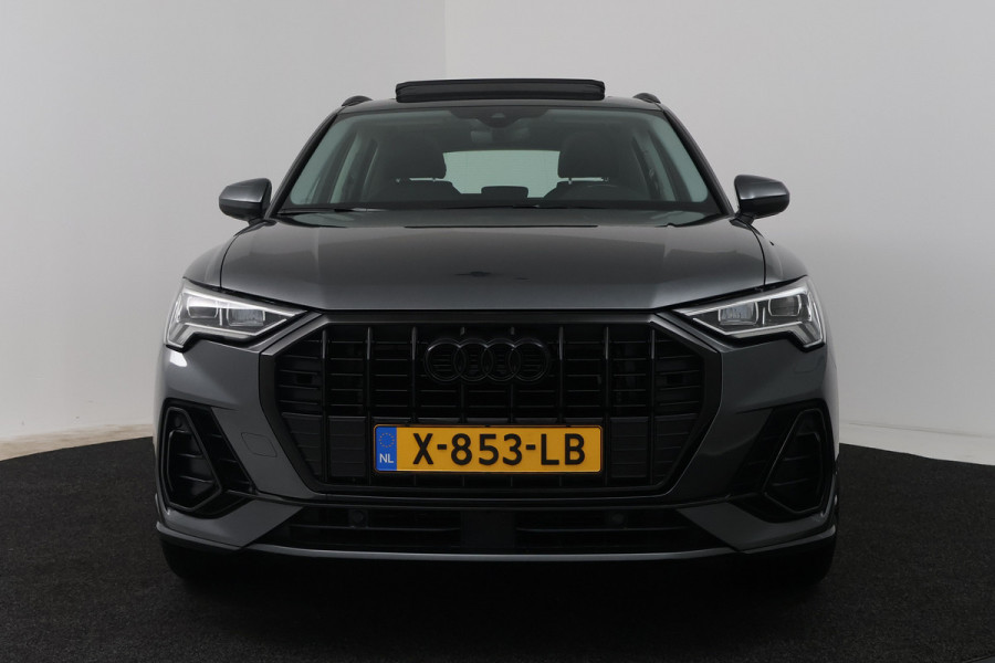Audi Q3 35 TFSI S Line Pro Line S (PANORAMADAK, SFEERVERLICHTING, CAMERA, STOELVERWARMING, CRUISE CONTROL ADAPTIEF)