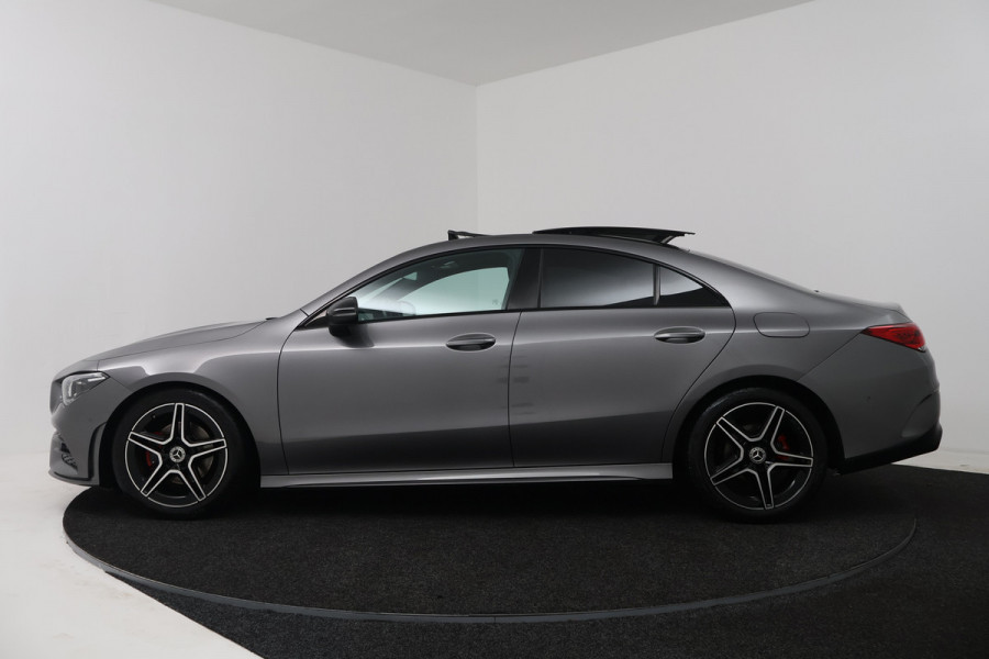 Mercedes-Benz CLA-Klasse 180 Business Solution AMG (PANORAMADAK, STOELVERWARMING, SFEERVERLICHTING)