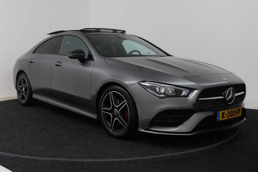 Mercedes-Benz CLA-Klasse 180 Business Solution AMG (PANORAMADAK, STOELVERWARMING, SFEERVERLICHTING)