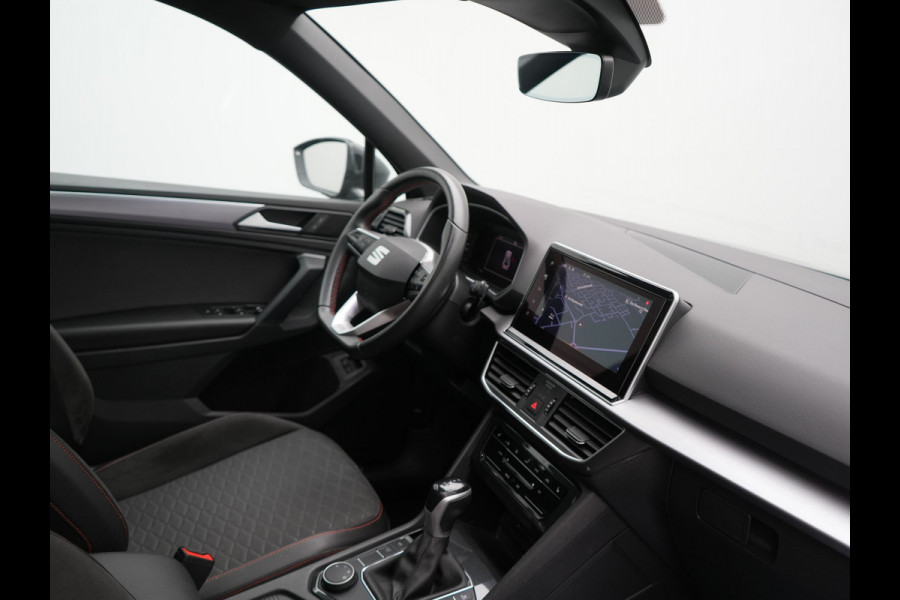 Seat Tarraco 1.4 TSI e-Hybrid PHEV FR Business Intense 245pk Dealer O.H. | Trekhaak Af Fabriek | Panodak | Adaptive Cruise | 360 Camera | Sportstoelen Memory & Verwarmd | Blis | Keyless | Stuur Verwarmd | Apple Carplay | Navigatie | DAB | Plug In Hybrid |