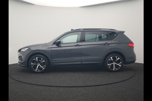 Seat Tarraco 1.4 TSI e-Hybrid PHEV FR Business Intense 245pk Dealer O.H. | Trekhaak Af Fabriek | Panodak | Adaptive Cruise | 360 Camera | Sportstoelen Memory & Verwarmd | Blis | Keyless | Stuur Verwarmd | Apple Carplay | Navigatie | DAB | Plug In Hybrid |