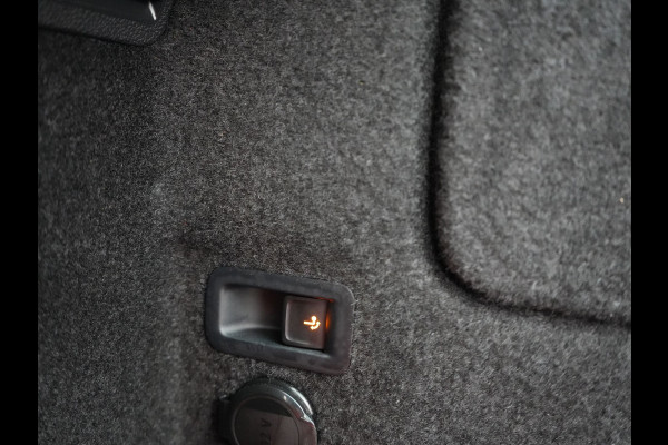 Seat Tarraco 1.4 TSI e-Hybrid PHEV FR Business Intense 245pk Dealer O.H. | Trekhaak Af Fabriek | Panodak | Adaptive Cruise | 360 Camera | Sportstoelen Memory & Verwarmd | Blis | Keyless | Stuur Verwarmd | Apple Carplay | Navigatie | DAB | Plug In Hybrid |