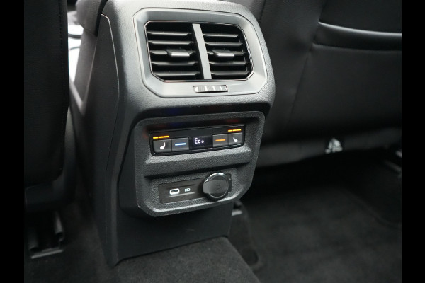 Seat Tarraco 1.4 TSI e-Hybrid PHEV FR Business Intense 245pk Dealer O.H. | Trekhaak Af Fabriek | Panodak | Adaptive Cruise | 360 Camera | Sportstoelen Memory & Verwarmd | Blis | Keyless | Stuur Verwarmd | Apple Carplay | Navigatie | DAB | Plug In Hybrid |