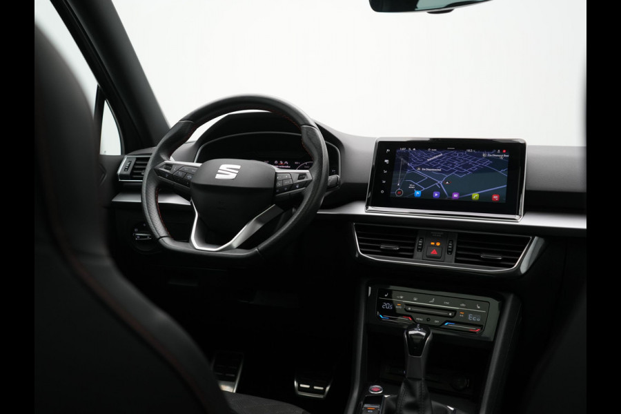 Seat Tarraco 1.4 TSI e-Hybrid PHEV FR Business Intense 245pk Dealer O.H. | Trekhaak Af Fabriek | Panodak | Adaptive Cruise | 360 Camera | Sportstoelen Memory & Verwarmd | Blis | Keyless | Stuur Verwarmd | Apple Carplay | Navigatie | DAB | Plug In Hybrid |