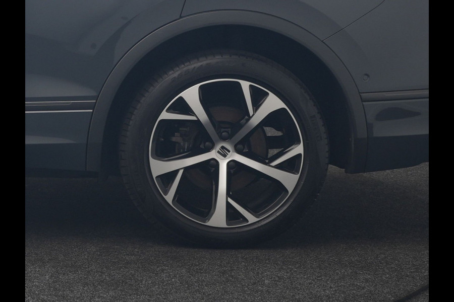 Seat Tarraco 1.4 TSI e-Hybrid PHEV FR Business Intense 245pk Dealer O.H. | Trekhaak Af Fabriek | Panodak | Adaptive Cruise | 360 Camera | Sportstoelen Memory & Verwarmd | Blis | Keyless | Stuur Verwarmd | Apple Carplay | Navigatie | DAB | Plug In Hybrid |