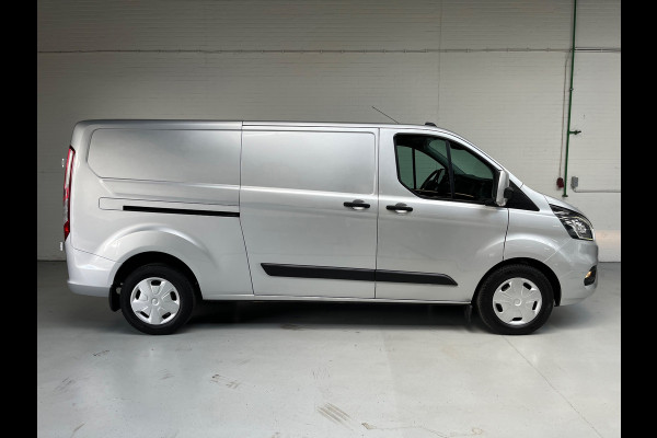 Ford Transit Custom L2H1 Automaat 300 2.0 TDCI 130pk Limited 3persoons, Airco, Navigatie, Trekhaak, Metallic lak, RIJKLAARPRIJS
