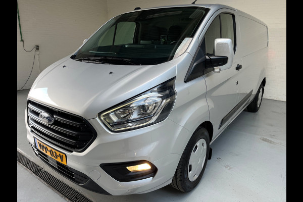 Ford Transit Custom L2H1 Automaat 300 2.0 TDCI 130pk Limited 3persoons, Airco, Navigatie, Trekhaak, Metallic lak, RIJKLAARPRIJS