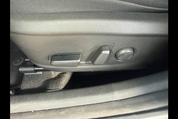 Hyundai Kona 1.6 GDI HEV Premium Automaat Stoelkoel+verw. Carplay Adap.Cruis