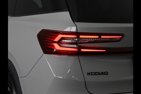 Škoda Kodiaq Sportline Business PHEV 1.5 TSI 204pk | Panoramadak | Trekhaak | Elektrisch verstelbare voorstoel met geheugen | Verwarmbare voorstoelen en achterbank |  Verlengde garantie |