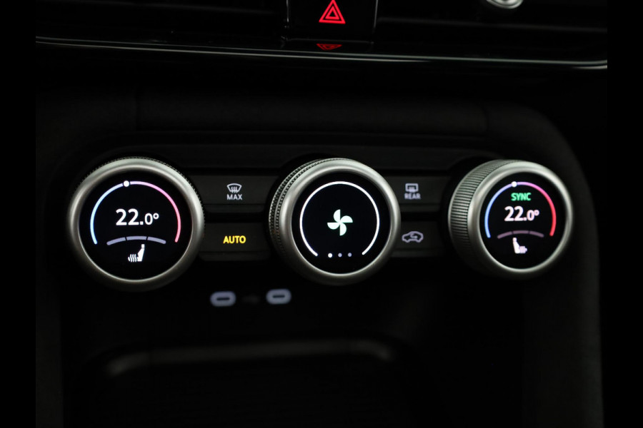 Škoda Kodiaq Sportline Business PHEV 1.5 TSI 204pk | Panoramadak | Trekhaak | Elektrisch verstelbare voorstoel met geheugen | Verwarmbare voorstoelen en achterbank |  Verlengde garantie |