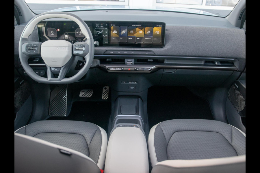 Kia EV2 GT-Line 61 kWh | 5p. | Actieprijs* | Navi. | Clima. | Adapt. Cruise. | Stoel&Stuur Verwarming | Dakrails | 15L Frunk | Harman Kardon | Glazen Kanteldak | Vegan Lederen Stoelbekleding 'GT-Line' | Slimme Parkeerassistentie | Dodehoekcamera