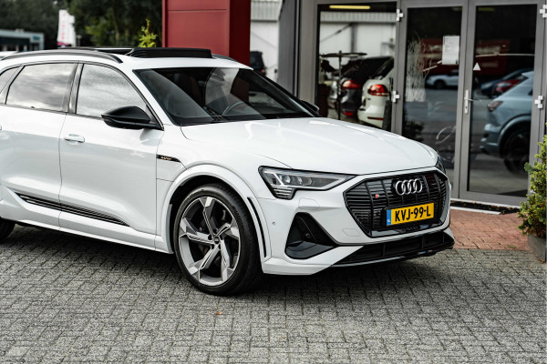 Audi e-tron S Quattro 95 kWh 503PK | ACC | TREKHAAK | HUD | 114.000.- NW PRIJS | B&O | RS Stoelen