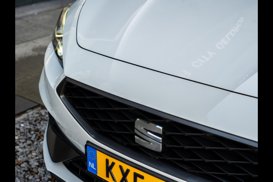 Seat Leon 1.4 TSI 204pk eHybrid PHEV FR Business | Camera | Adaptive Cruise | Keyless