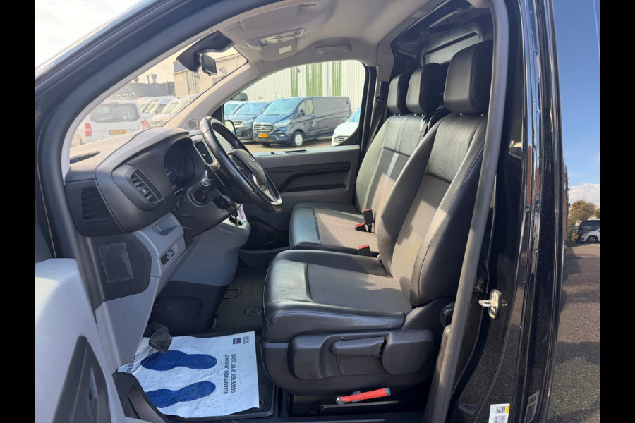 Opel Vivaro 2.0 CDTI L3H1 Automaat 177PK Innovation / Trekhaak / App connect