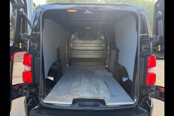 Opel Vivaro 2.0 CDTI L3H1 Automaat 177PK Innovation / Trekhaak / App connect