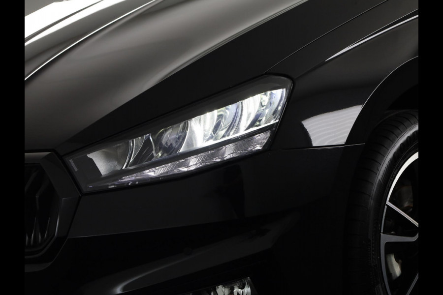 Škoda Fabia 1.0 TSI Monte Carlo 95pk 95 pk | Verlengde garantie | Stoelverwarming | Navigatie via App | Parkeersensoren | Achteruitrijcamera | LED koplampen |