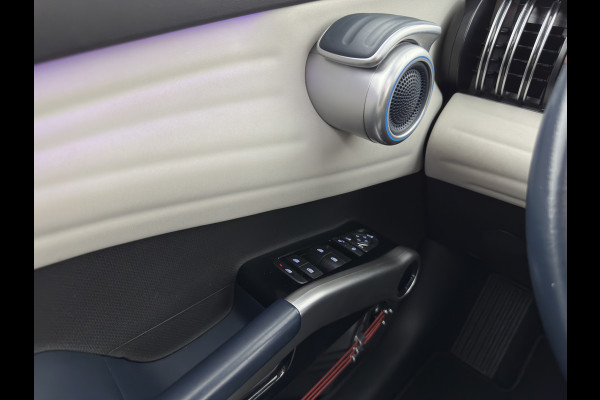 BYD ATTO 3 Comfort 60 kWh [3-Fase-11kW] {SoH-94%} (INCL-BTW) *HEATPUMP | PANO | LEATHER | FULL-LED | TOPVIEW | BLINDSPOT | HEATED-COMFORTSEATS | DIGI-COCKPIT | CARPLAY | DAB | NAVI-FULLMAP | ECC | ADAPTIVE-CRUISE | PDC | 18''ALU*