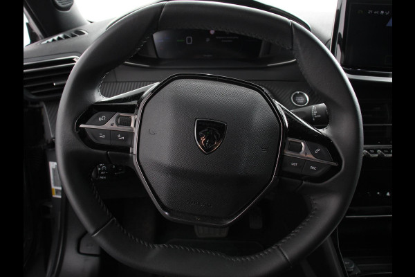 Peugeot e-2008 EV Allure 50 kWh Navigatie Apple Carplay/Android Auto Climate Control Led Parkeer sensoren Cruise Control Stoelverwarming