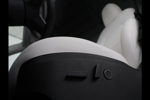 Tesla Model Y Performance AWD 75 kWh | SOH 94.8% | Traffic-Aware Cruise control | Leder | Achterbank verwarming | 21'' | Full LED | Panoramadak |