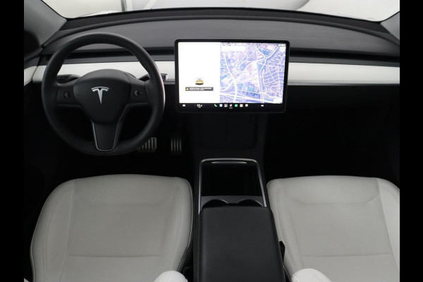 Tesla Model Y Performance AWD 75 kWh | SOH 94.8% | Traffic-Aware Cruise control | Leder | Achterbank verwarming | 21'' | Full LED | Panoramadak |