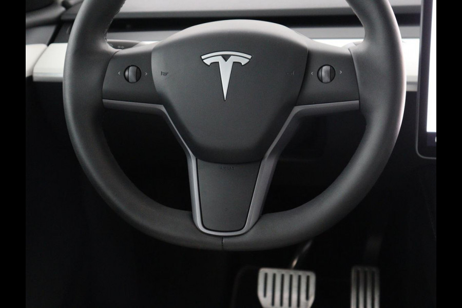 Tesla Model Y Performance AWD 75 kWh | SOH 94.8% | Traffic-Aware Cruise control | Leder | Achterbank verwarming | 21'' | Full LED | Panoramadak |
