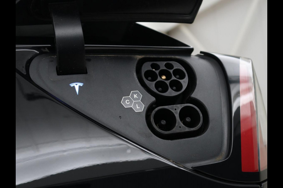 Tesla Model Y Performance AWD 75 kWh | SOH 94.8% | Traffic-Aware Cruise control | Leder | Achterbank verwarming | 21'' | Full LED | Panoramadak |
