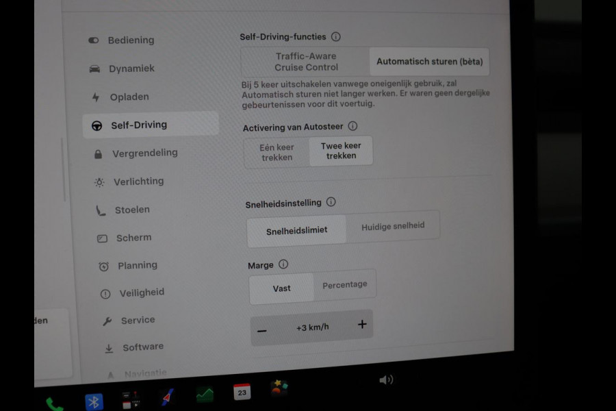 Tesla Model Y Performance AWD 75 kWh | SOH 94.8% | Traffic-Aware Cruise control | Leder | Achterbank verwarming | 21'' | Full LED | Panoramadak |
