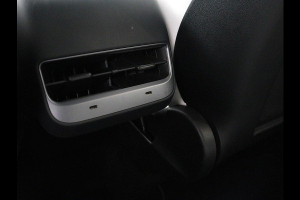 Tesla Model Y Performance AWD 75 kWh | SOH 94.8% | Traffic-Aware Cruise control | Leder | Achterbank verwarming | 21'' | Full LED | Panoramadak |