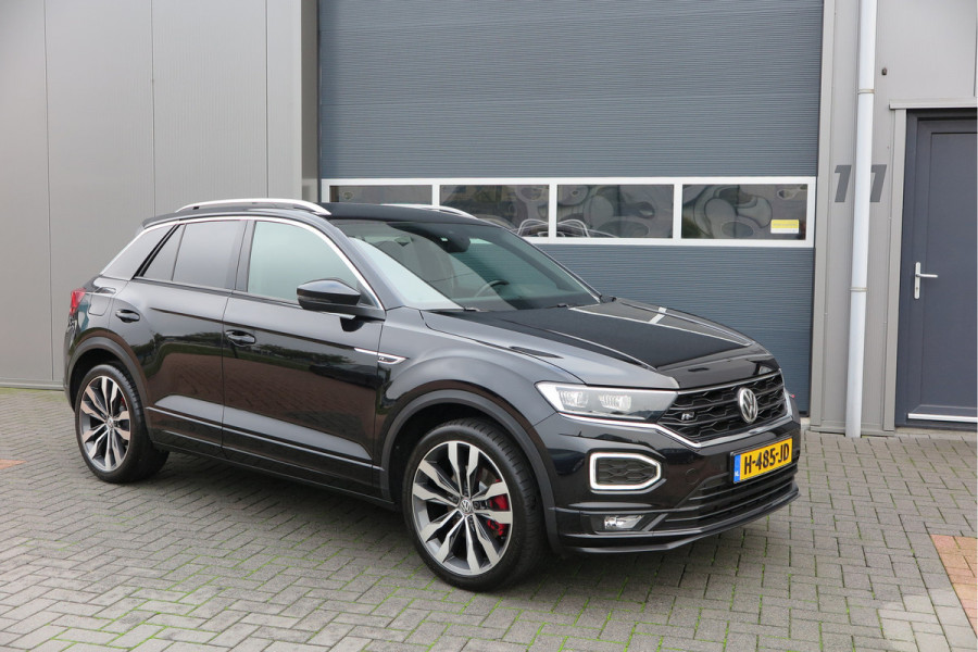 Volkswagen T-Roc 1.5 TSI 150pk DSG Sport Business R-Line ,Led,Trekhaak ,Navi, Achteruitrijcamera, Virtual cockpit, DAB+ , PDC, LMV19" ,Electr. achterklep, Carplay etc.