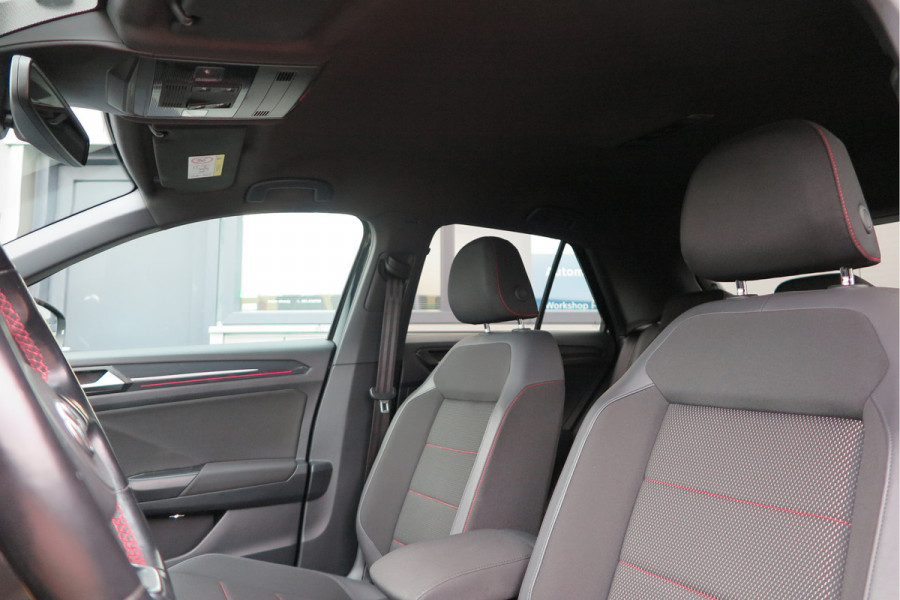 Volkswagen T-Roc 1.5 TSI 150pk DSG Sport Business R-Line ,Led,Trekhaak ,Navi, Achteruitrijcamera, Virtual cockpit, DAB+ , PDC, LMV19" ,Electr. achterklep, Carplay etc.