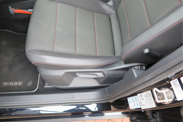 Volkswagen T-Roc 1.5 TSI 150pk DSG Sport Business R-Line ,Led,Trekhaak ,Navi, Achteruitrijcamera, Virtual cockpit, DAB+ , PDC, LMV19" ,Electr. achterklep, Carplay etc.