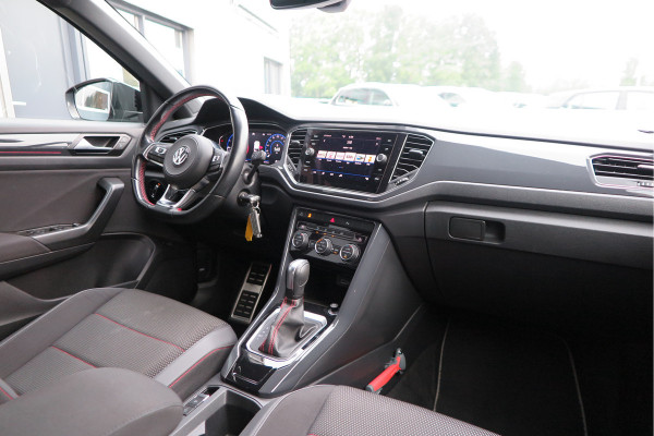 Volkswagen T-Roc 1.5 TSI 150pk DSG Sport Business R-Line ,Led,Trekhaak ,Navi, Achteruitrijcamera, Virtual cockpit, DAB+ , PDC, LMV19" ,Electr. achterklep, Carplay etc.