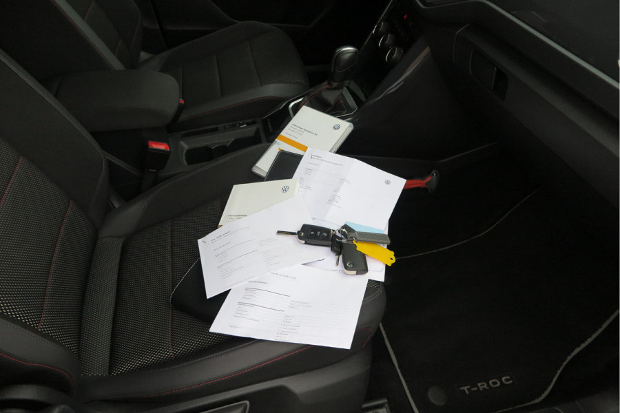 Volkswagen T-Roc 1.5 TSI 150pk DSG Sport Business R-Line ,Led,Trekhaak ,Navi, Achteruitrijcamera, Virtual cockpit, DAB+ , PDC, LMV19" ,Electr. achterklep, Carplay etc.
