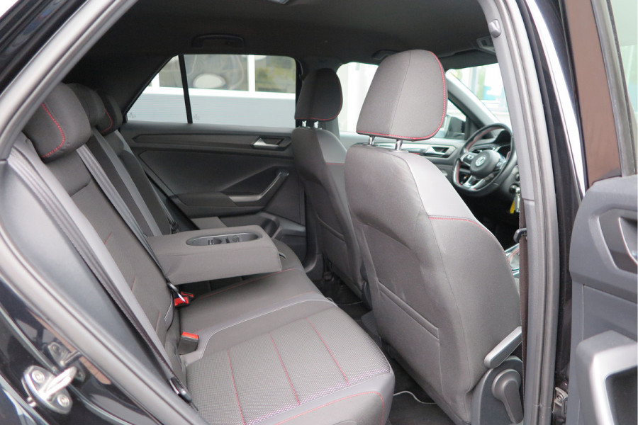 Volkswagen T-Roc 1.5 TSI 150pk DSG Sport Business R-Line ,Led,Trekhaak ,Navi, Achteruitrijcamera, Virtual cockpit, DAB+ , PDC, LMV19" ,Electr. achterklep, Carplay etc.