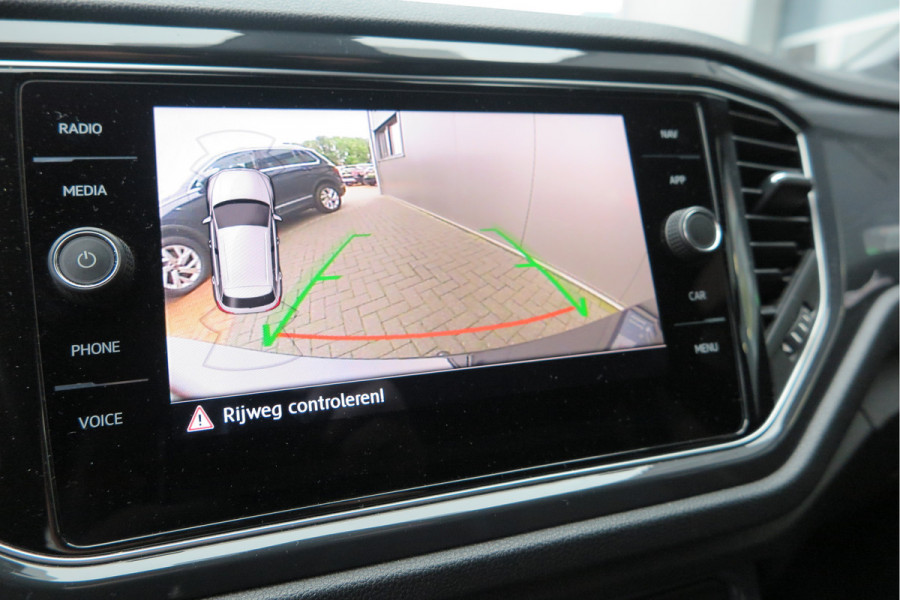 Volkswagen T-Roc 1.5 TSI 150pk DSG Sport Business R-Line ,Led,Trekhaak ,Navi, Achteruitrijcamera, Virtual cockpit, DAB+ , PDC, LMV19" ,Electr. achterklep, Carplay etc.