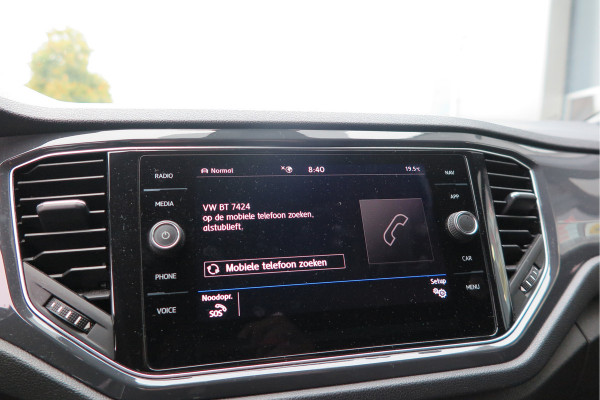 Volkswagen T-Roc 1.5 TSI 150pk DSG Sport Business R-Line ,Led,Trekhaak ,Navi, Achteruitrijcamera, Virtual cockpit, DAB+ , PDC, LMV19" ,Electr. achterklep, Carplay etc.