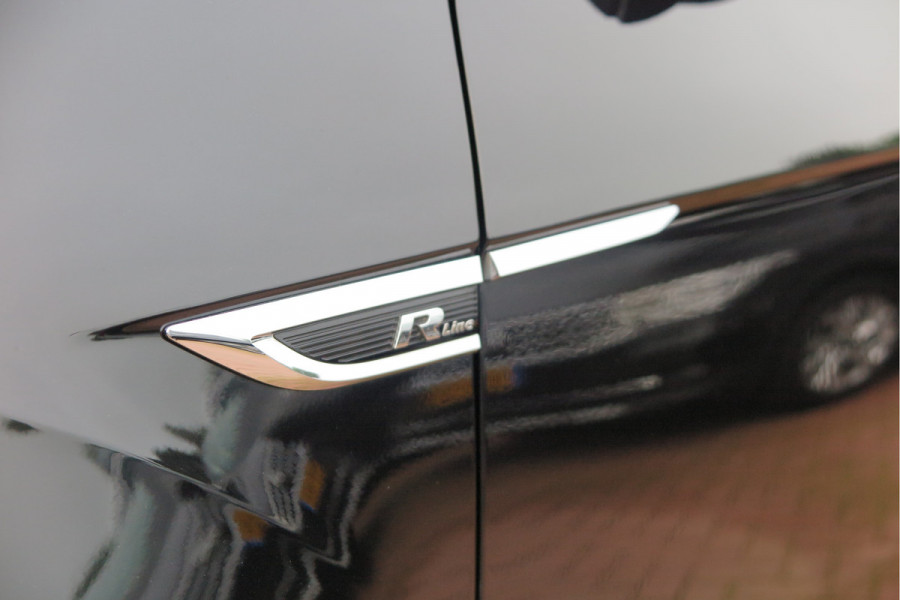 Volkswagen T-Roc 1.5 TSI 150pk DSG Sport Business R-Line ,Led,Trekhaak ,Navi, Achteruitrijcamera, Virtual cockpit, DAB+ , PDC, LMV19" ,Electr. achterklep, Carplay etc.