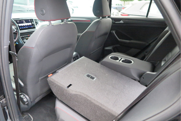 Volkswagen T-Roc 1.5 TSI 150pk DSG Sport Business R-Line ,Led,Trekhaak ,Navi, Achteruitrijcamera, Virtual cockpit, DAB+ , PDC, LMV19" ,Electr. achterklep, Carplay etc.