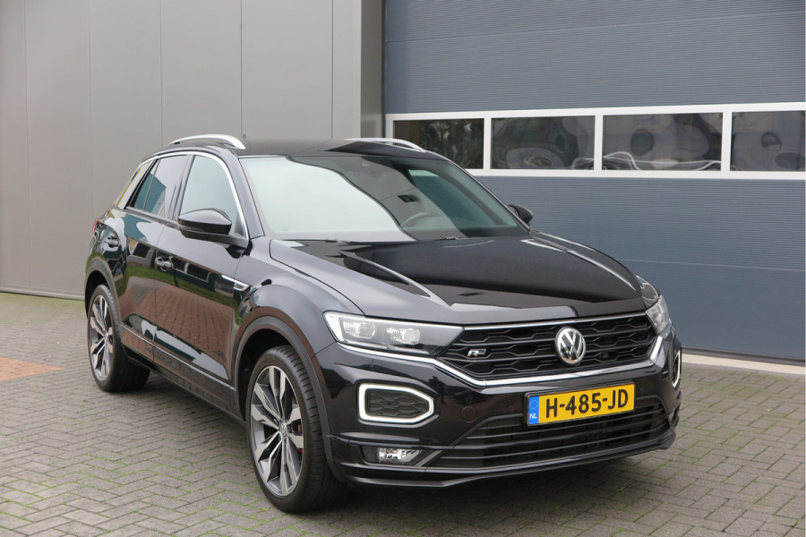 Volkswagen T-Roc 1.5 TSI 150pk DSG Sport Business R-Line ,Led,Trekhaak ,Navi, Achteruitrijcamera, Virtual cockpit, DAB+ , PDC, LMV19" ,Electr. achterklep, Carplay etc.