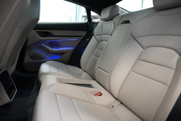 Porsche Taycan Performance 84 kWh ACC Panoramadak Leder Memory Seats