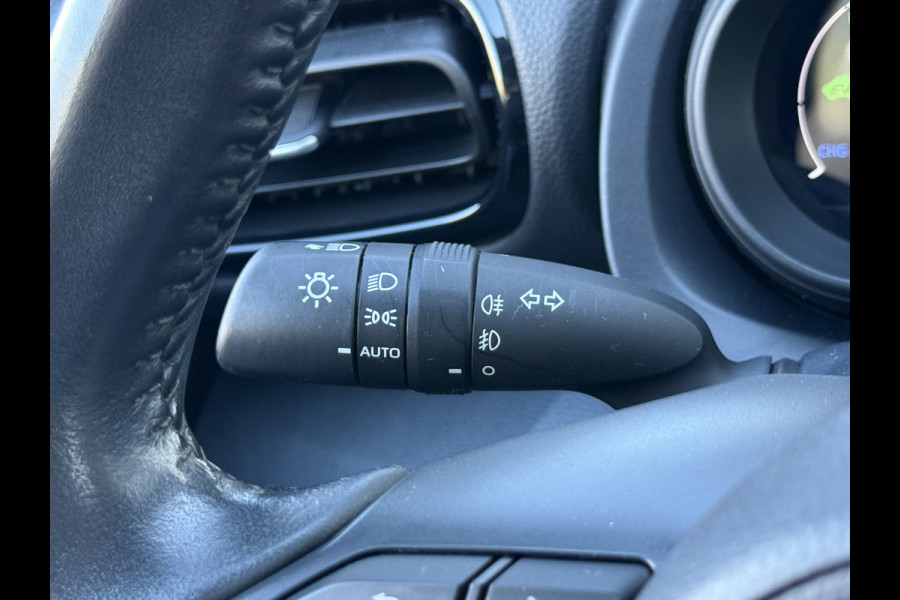 Toyota Yaris 1.5 Hybrid Team D | ACC | CarPlay | Camera | Keyless