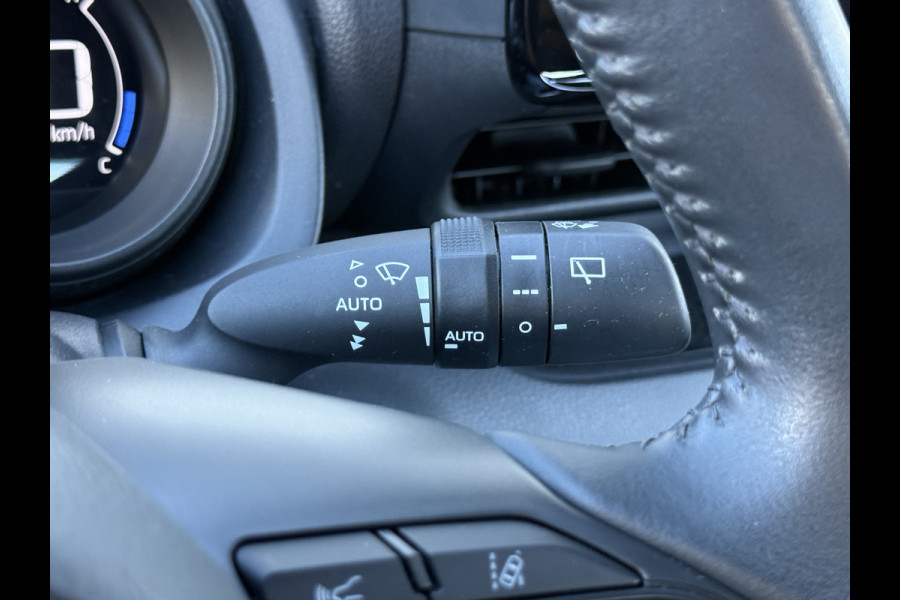 Toyota Yaris 1.5 Hybrid Team D | ACC | CarPlay | Camera | Keyless