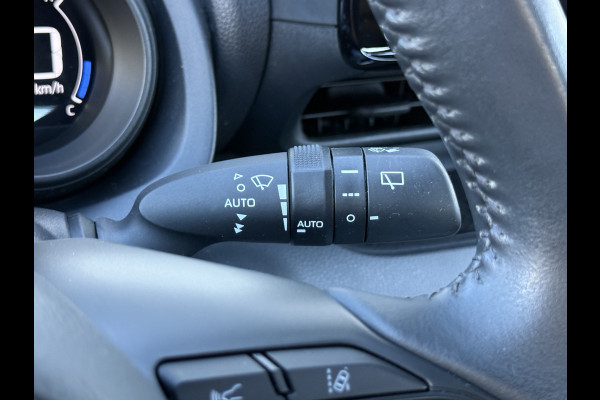 Toyota Yaris 1.5 Hybrid Team D | ACC | CarPlay | Camera | Keyless