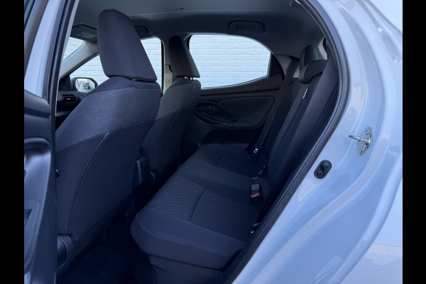 Toyota Yaris 1.5 Hybrid Team D | ACC | CarPlay | Camera | Keyless