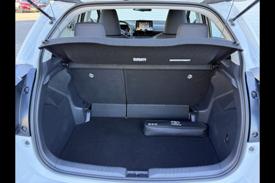 Toyota Yaris 1.5 Hybrid Team D | ACC | CarPlay | Camera | Keyless