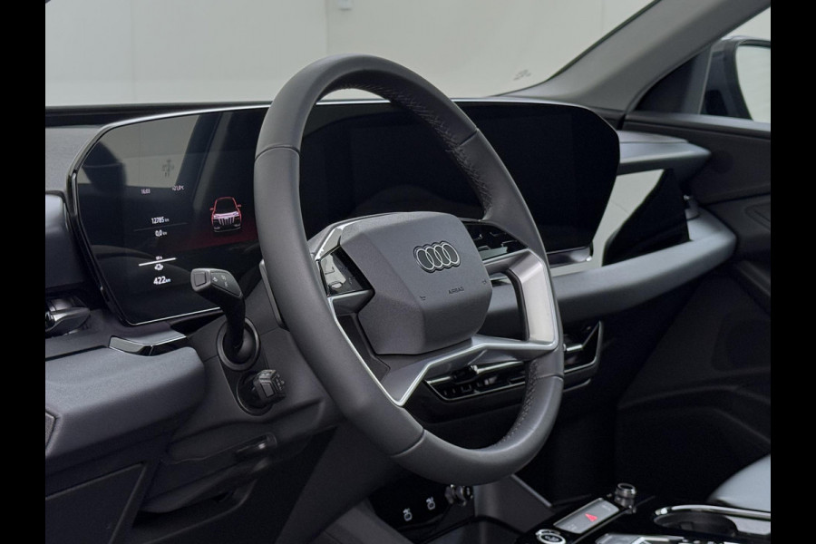 Audi Q6 e-tron Launch edition 83 kWh ELEK. TREKHAAK | STOEL VERWARMING VOOR EN ACHTER | KEYLESS | 360 CAMERA | STUURVERWARMING | FABRIEKS GARANTIE TM 01-08-2027 |