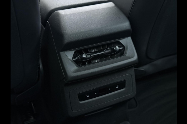 Audi Q6 e-tron Launch edition 83 kWh ELEK. TREKHAAK | STOEL VERWARMING VOOR EN ACHTER | KEYLESS | 360 CAMERA | STUURVERWARMING | FABRIEKS GARANTIE TM 01-08-2027 |