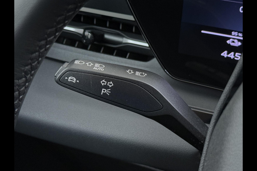 Audi Q6 e-tron Launch edition 83 kWh ELEK. TREKHAAK | STOEL VERWARMING VOOR EN ACHTER | KEYLESS | 360 CAMERA | STUURVERWARMING | FABRIEKS GARANTIE TM 01-08-2027 |