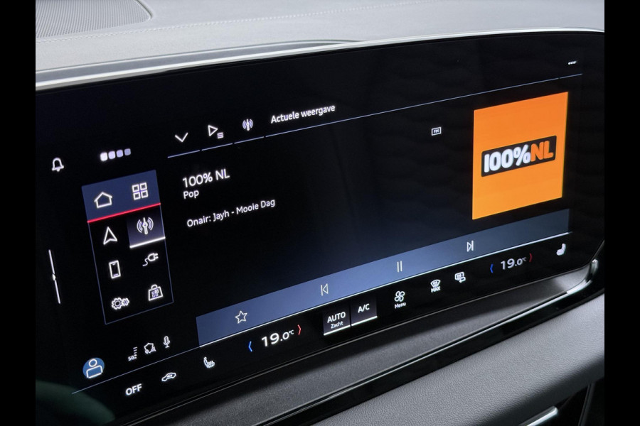 Audi Q6 e-tron Launch edition 83 kWh ELEK. TREKHAAK | STOEL VERWARMING VOOR EN ACHTER | KEYLESS | 360 CAMERA | STUURVERWARMING | FABRIEKS GARANTIE TM 01-08-2027 |
